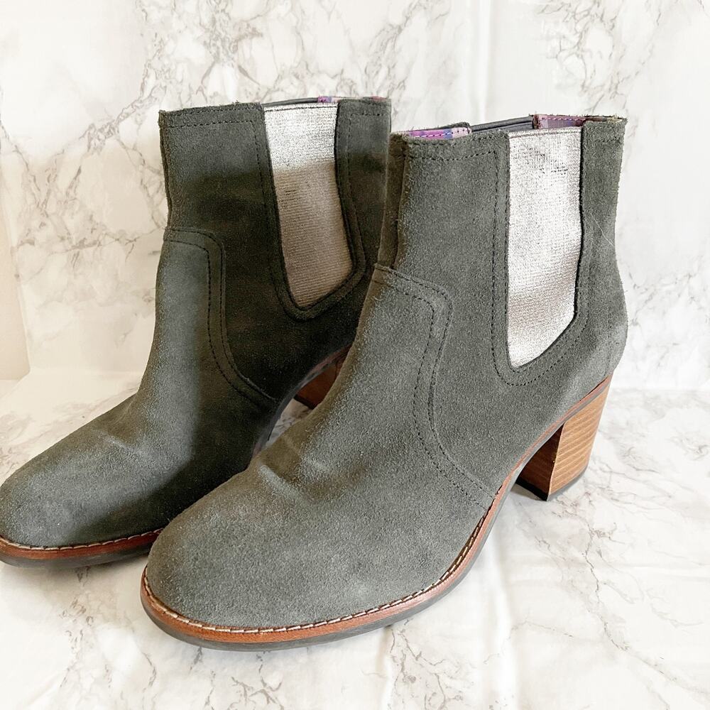 SPERRY Marlow Suede Chelsea Booties Light Gray 7.5